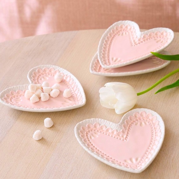 Pottery Barn Cookie Heart Dishes - Picture 2 of 8
